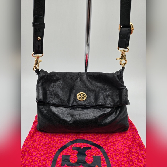 Tory Burch Black Gold Leather Slouching Over Saddle Crossbody Bag Preloved - Picture 1 of 15